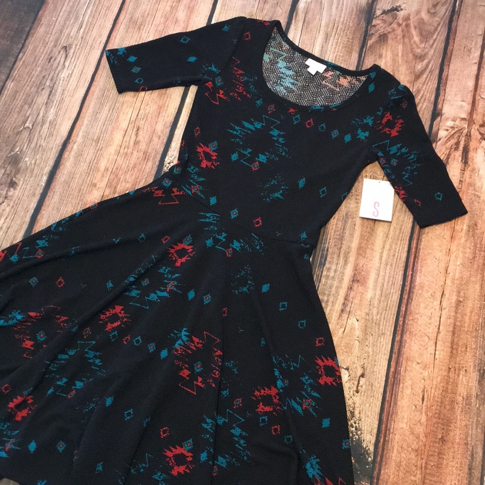 LuLaRoe Nicole, Size Small 🚫 Trades